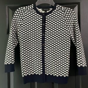 EUC Ann Taylor navy 3/4 sleeve button up cardigan sweater